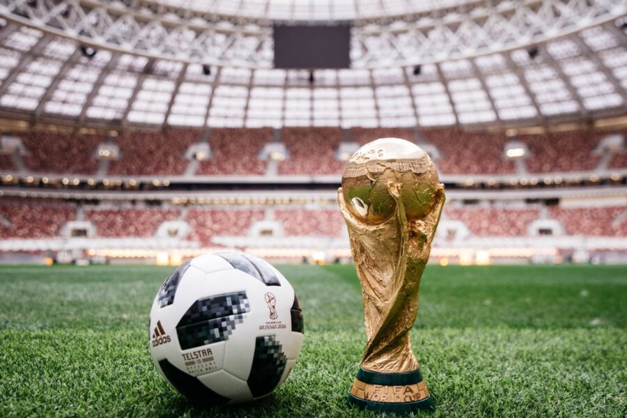 توپ فوتبال جام جهانی از 1930 تا 2018