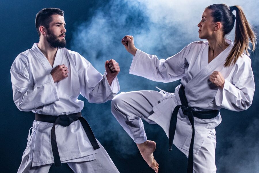 ورزش کاراته چیست | همه چیز در مورد کاراته + قوانین
